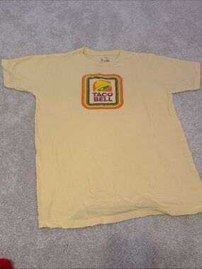 Taco Bell Yellow Logo Short Sleeve Tee
